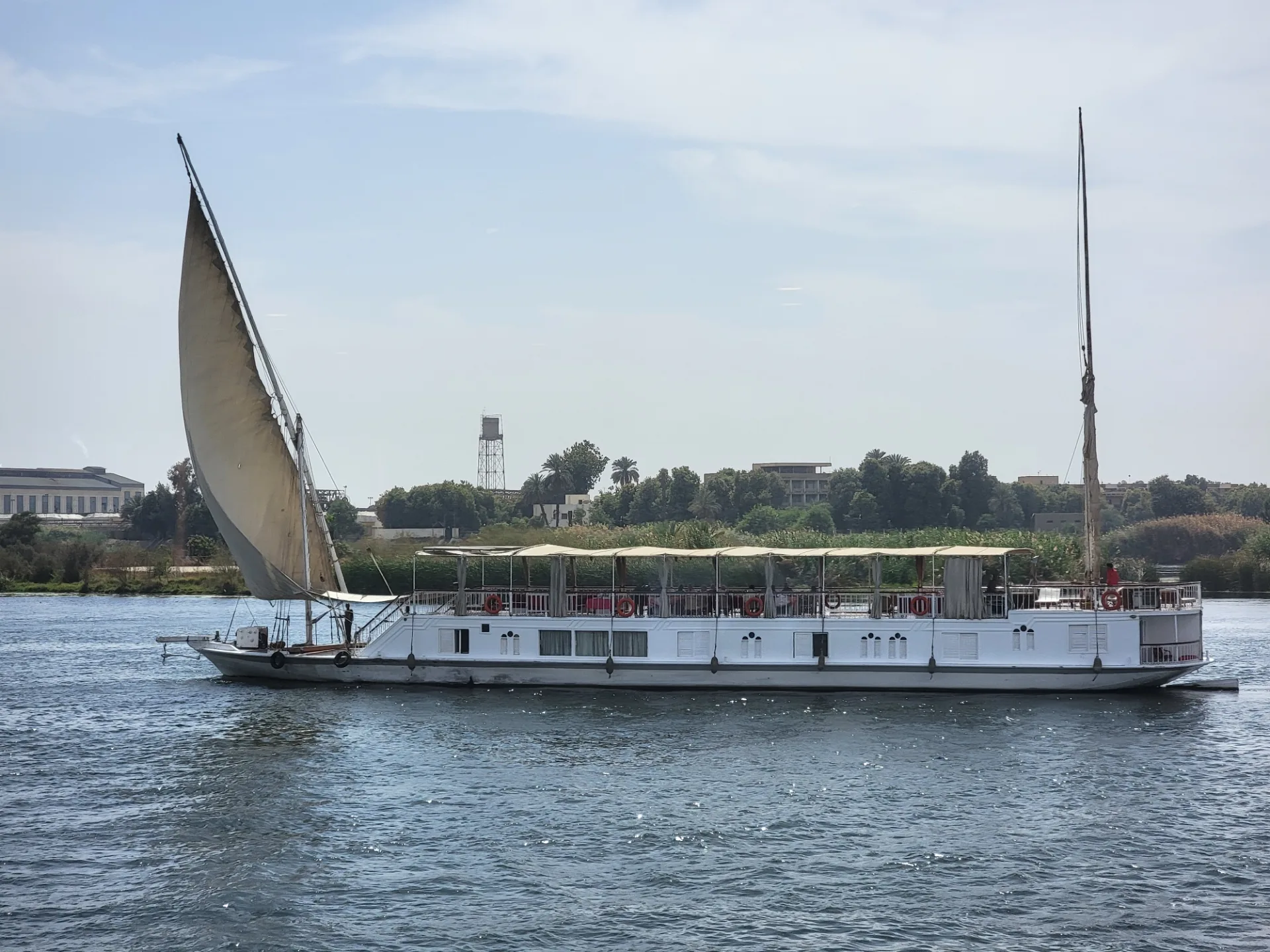 se déplacer à Louxor : traverser le Nil en bateau