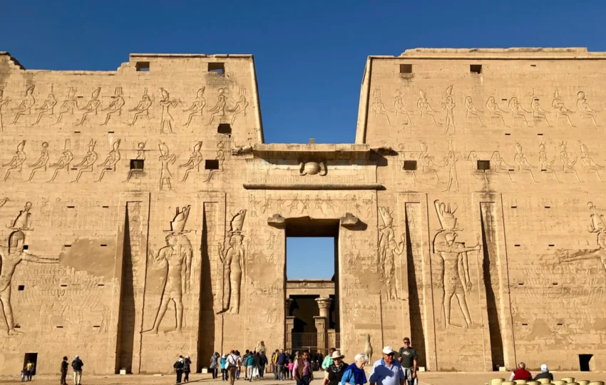 Circuit Égypte 10 jours : le temple d'Horus à Edfou