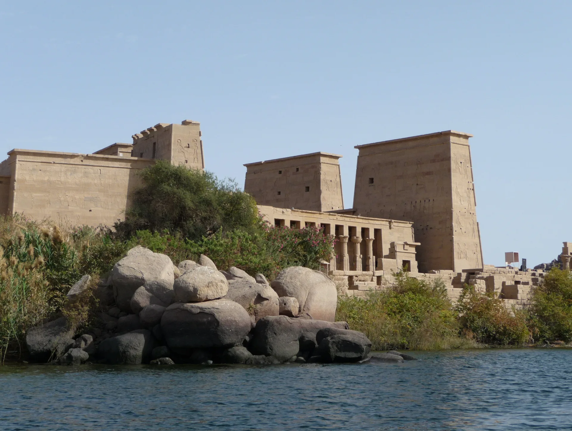 que faire à Assouan : le temple de Philae sur le Nil
