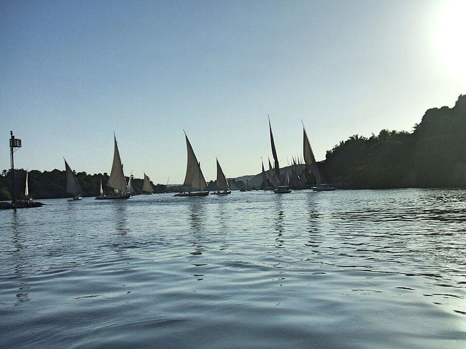 felouques à voile sur le Nil pour rejoindre l’île Kitchener à Assouan