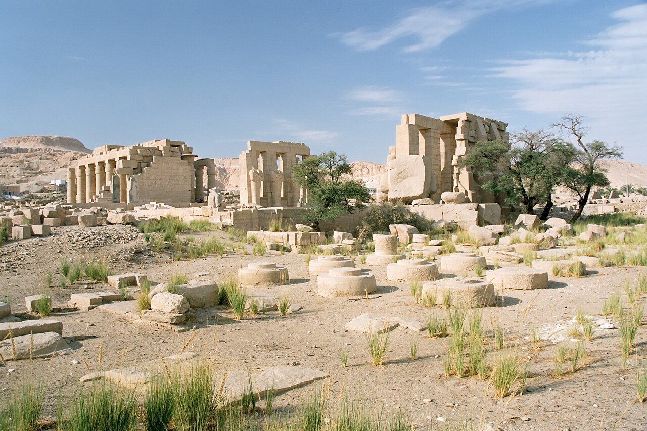 Visiter le Ramesseum : ruines du temple de Ramsès II sur la rive ouest de Louxor