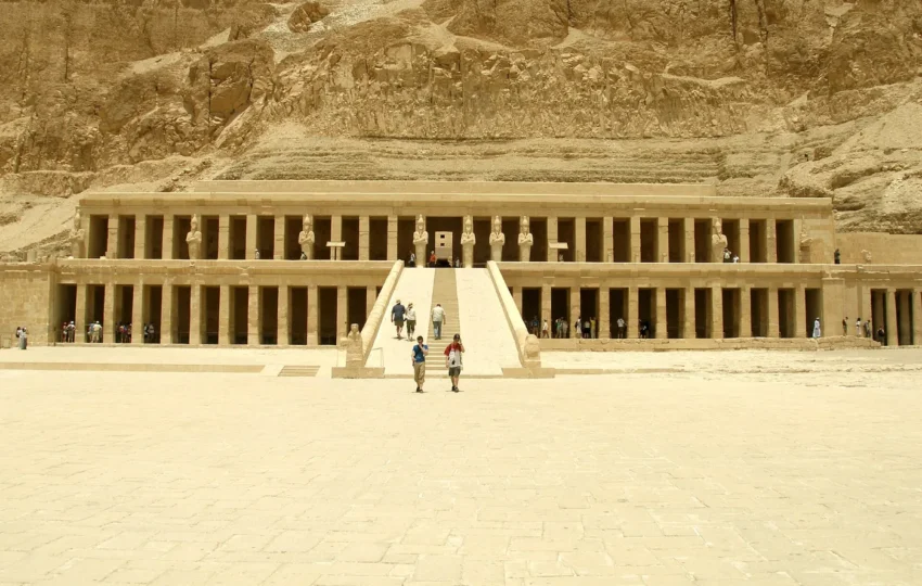 Temple funéraire d'Hatchepsout