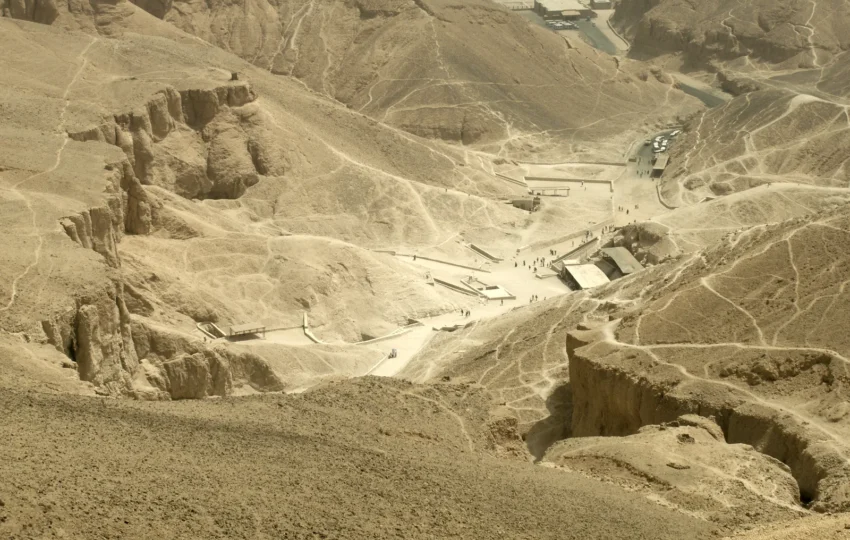 La Vallée des Rois vue d'en haut, Louxor
