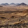 Le d&eacute;sert noir pr&egrave;s de Bahariya