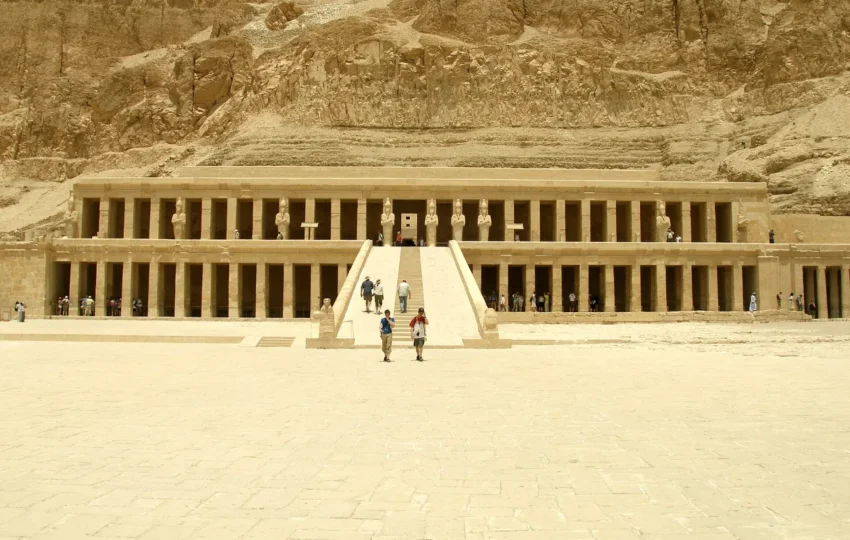 Excursion à Louxor 2 Jours depuis Marsa Alam - Temple d'Hatchepsout
