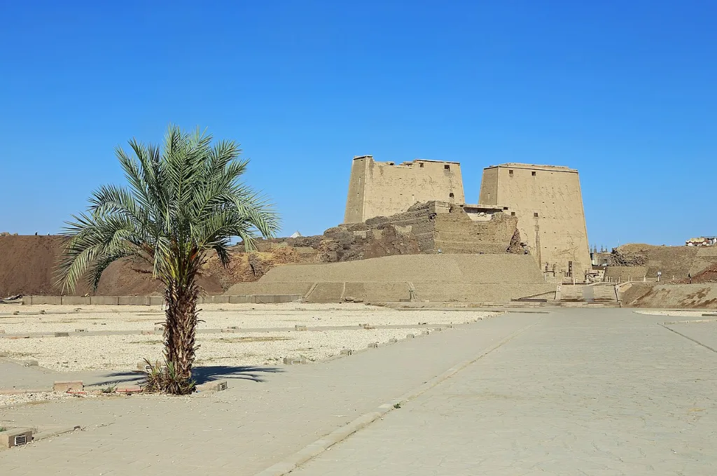 Temple d'Edfou, escale classique d'une croisière sur le Nil à Noël
