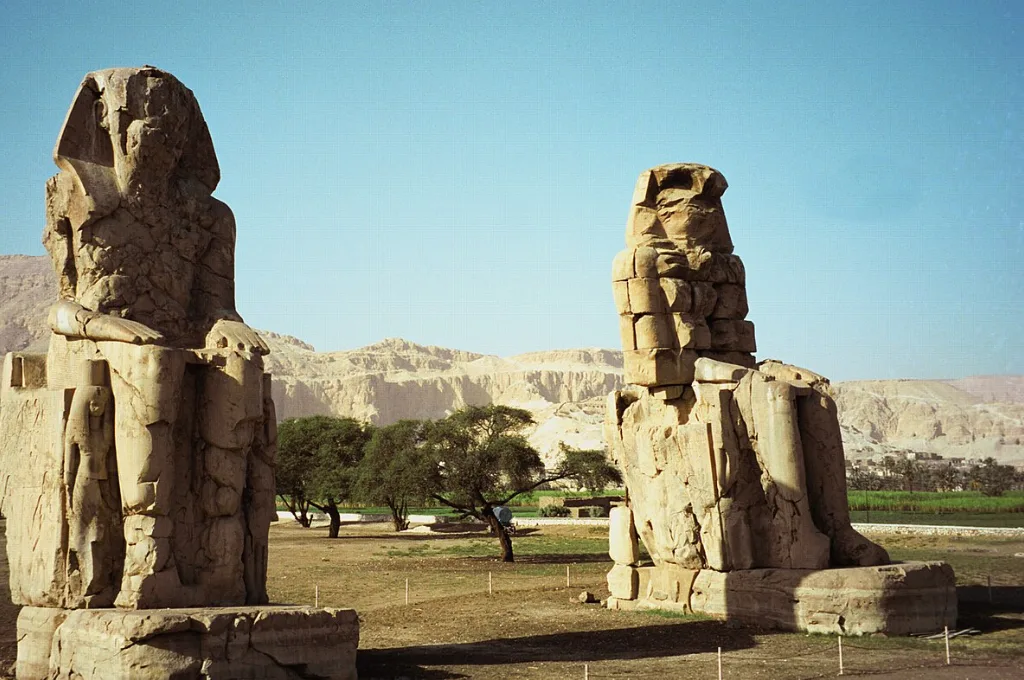 Colosses de Memnon &agrave; Louxor, visite matinale pendant les f&ecirc;tes