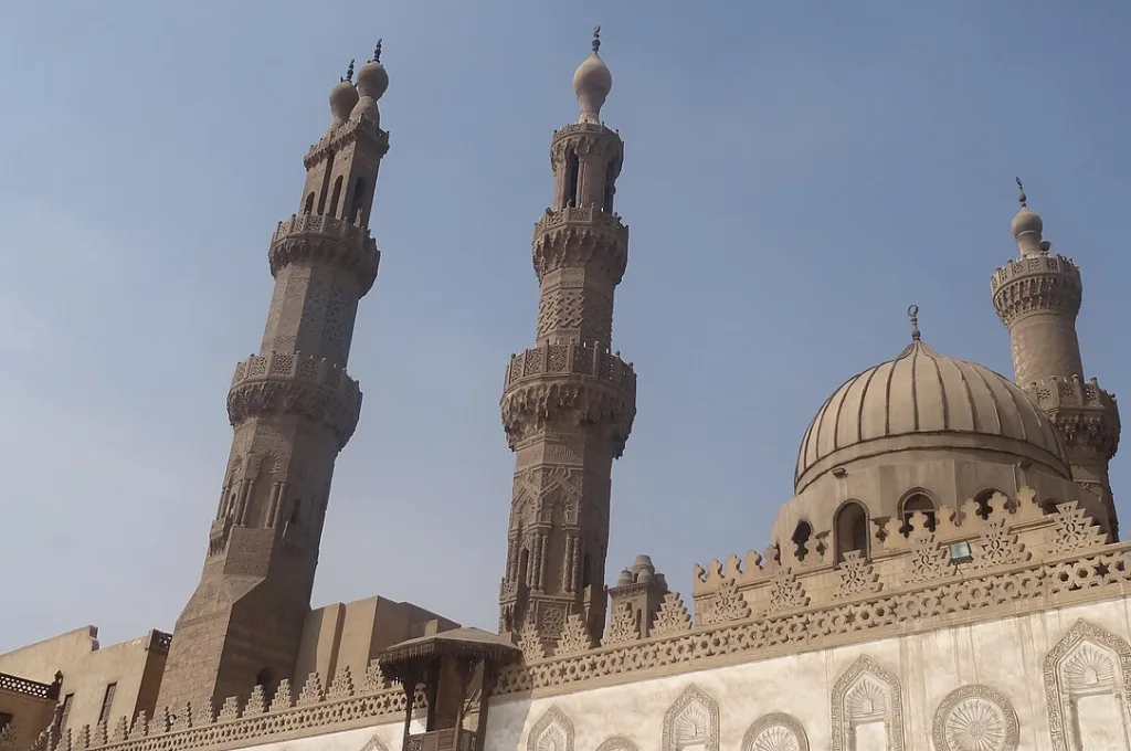 Minarets de la mosquée al-Azhar, quartier du Caire islamique