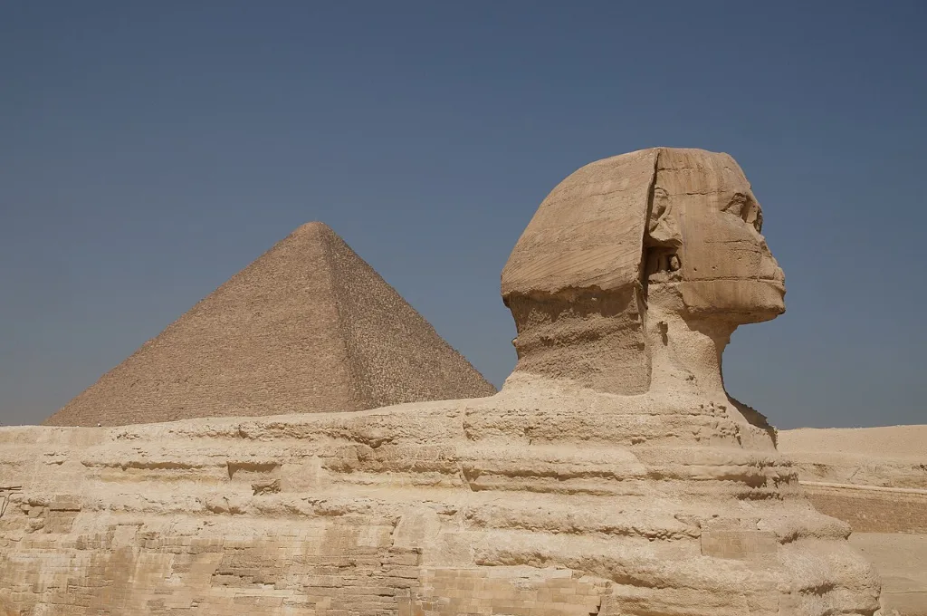 Sphinx et pyramides de Gizeh, visite incontournable du Nouvel an au Caire